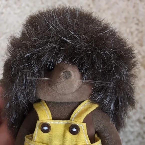 🔥5/$25 Sylvanian Families Calico Critters Hedgehog Friends - Picture 3 of 9